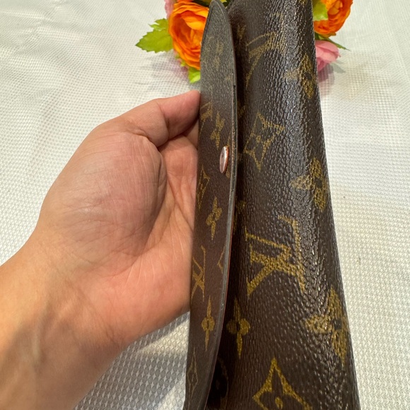 Authentic Louis Vuitton Emelie wallet - Picture 5 of 14